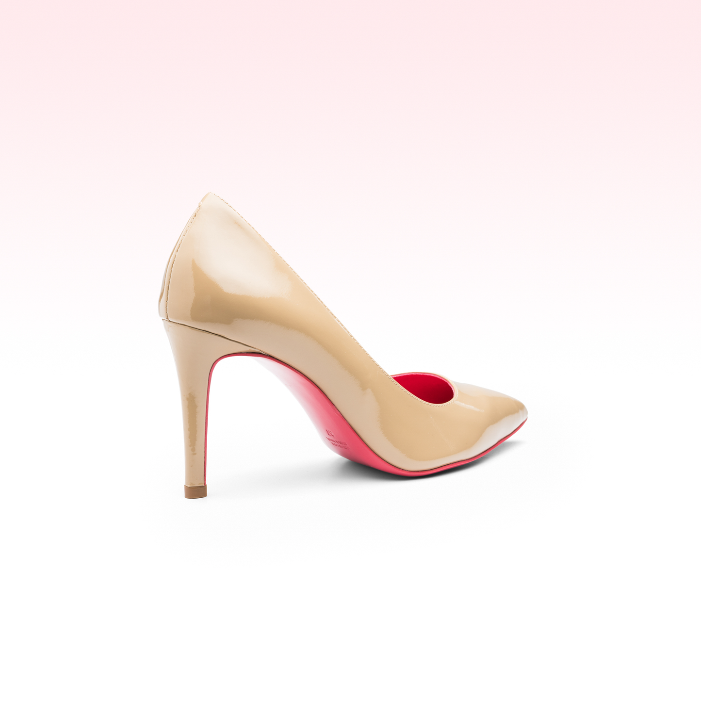 Scarpin Cynthia Verniz Caqui