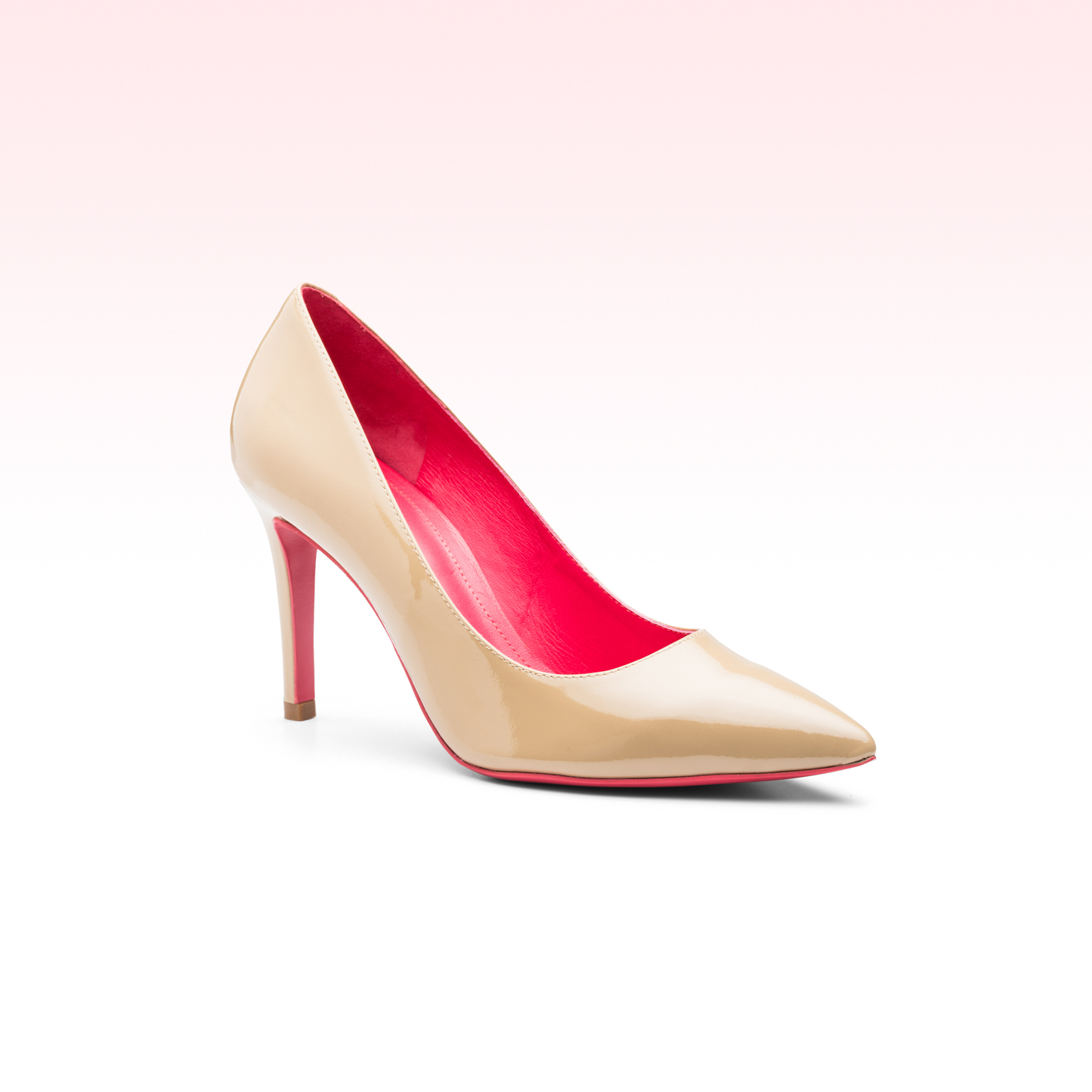 Scarpin Cynthia Verniz Caqui