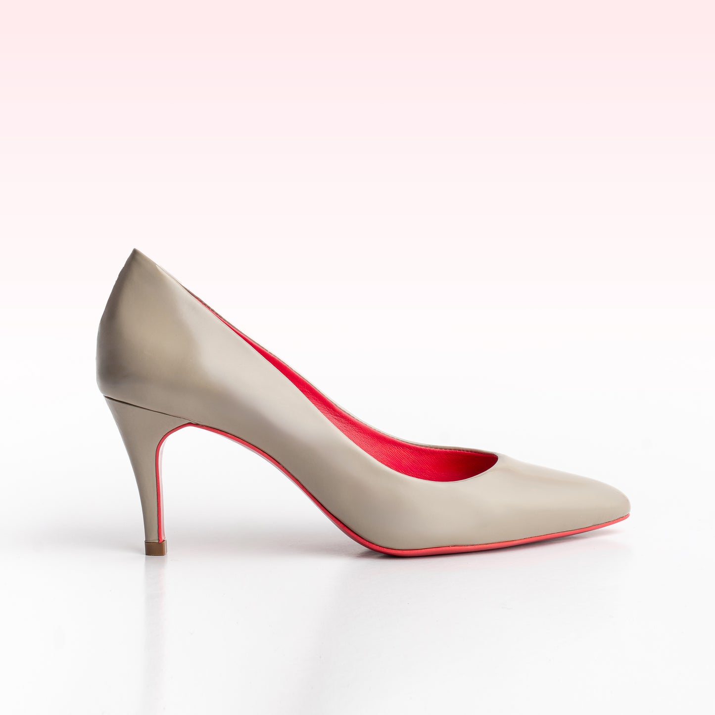 Scarpin Cynthia Verniz Fendi